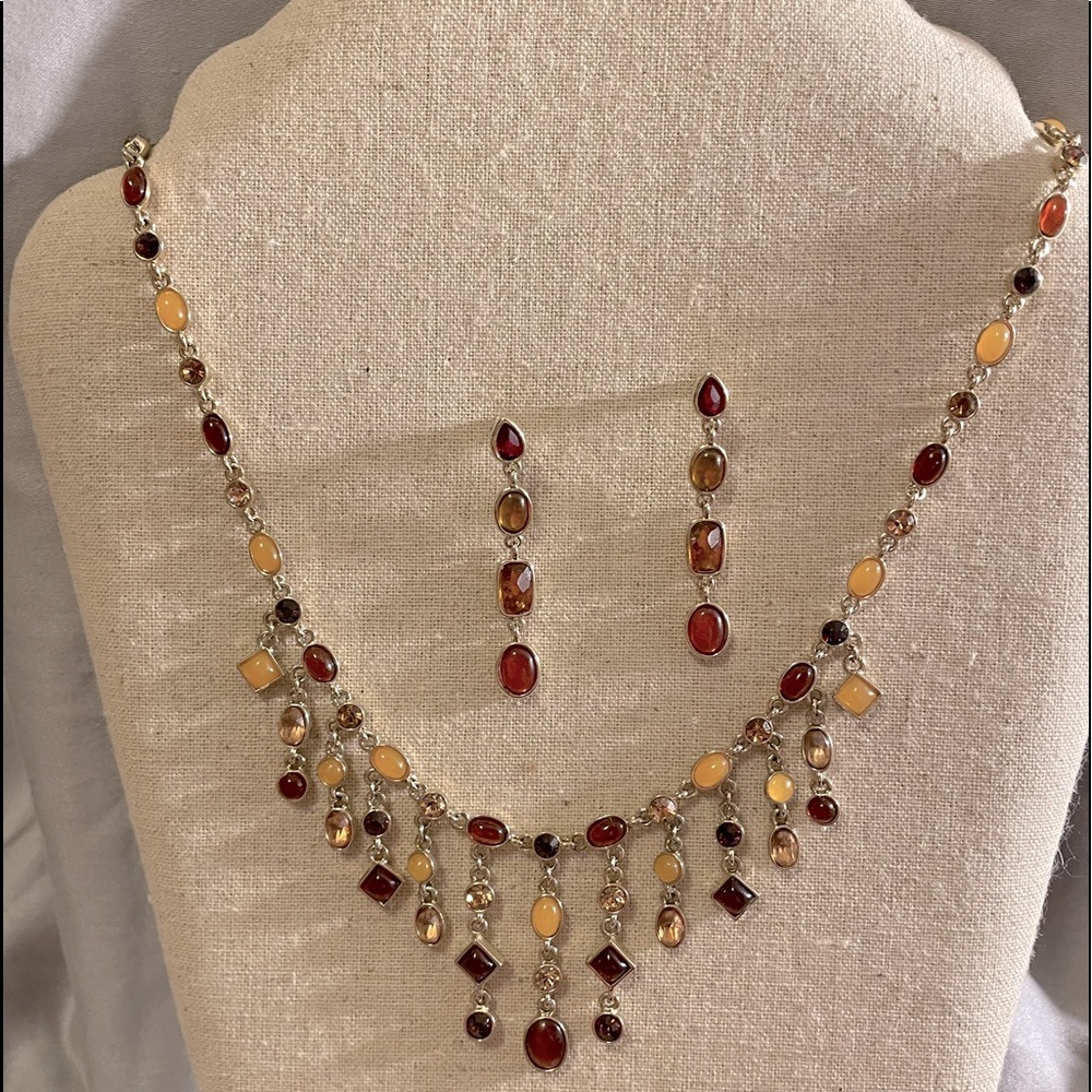 Art Deco Necklace and Earrings Set EUC